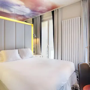 Hotel Nouvel Eiffel, Parigi